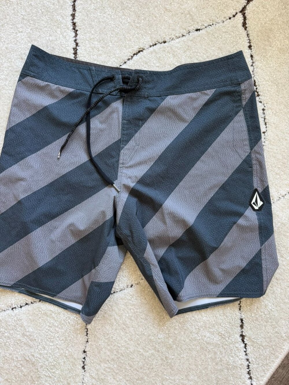 Men’s Boardshort Bundle RVCA, Pac Sun & Volcom Boardshorts Size L / 34